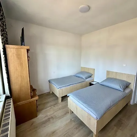 Na Wynajem Rudzka Hostel *